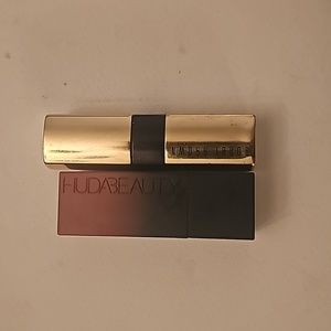 BOBBI BROWN AND HUDA LIPSTICK